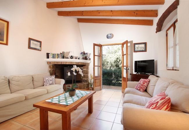 Villa in Pollensa - CAN MORANTA (PEDRO MONJO). Complete peace-of-mind among woods Villa in Pollensa - CAN MORANTA (PEDRO MONJO). Complete peace-of-mind among woods