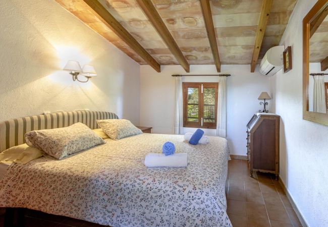 Villa in Pollensa - CA NA CATALINA (MARINA NOVA). A garden and pool that will delight young and old Villa in Pollensa - CA NA CATALINA (MARINA NOVA). A garden and pool that will delight young and old