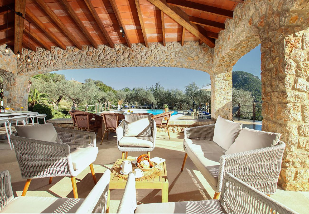 Villa in Pollensa - ALORDES. Tradition and views next to Pollensa