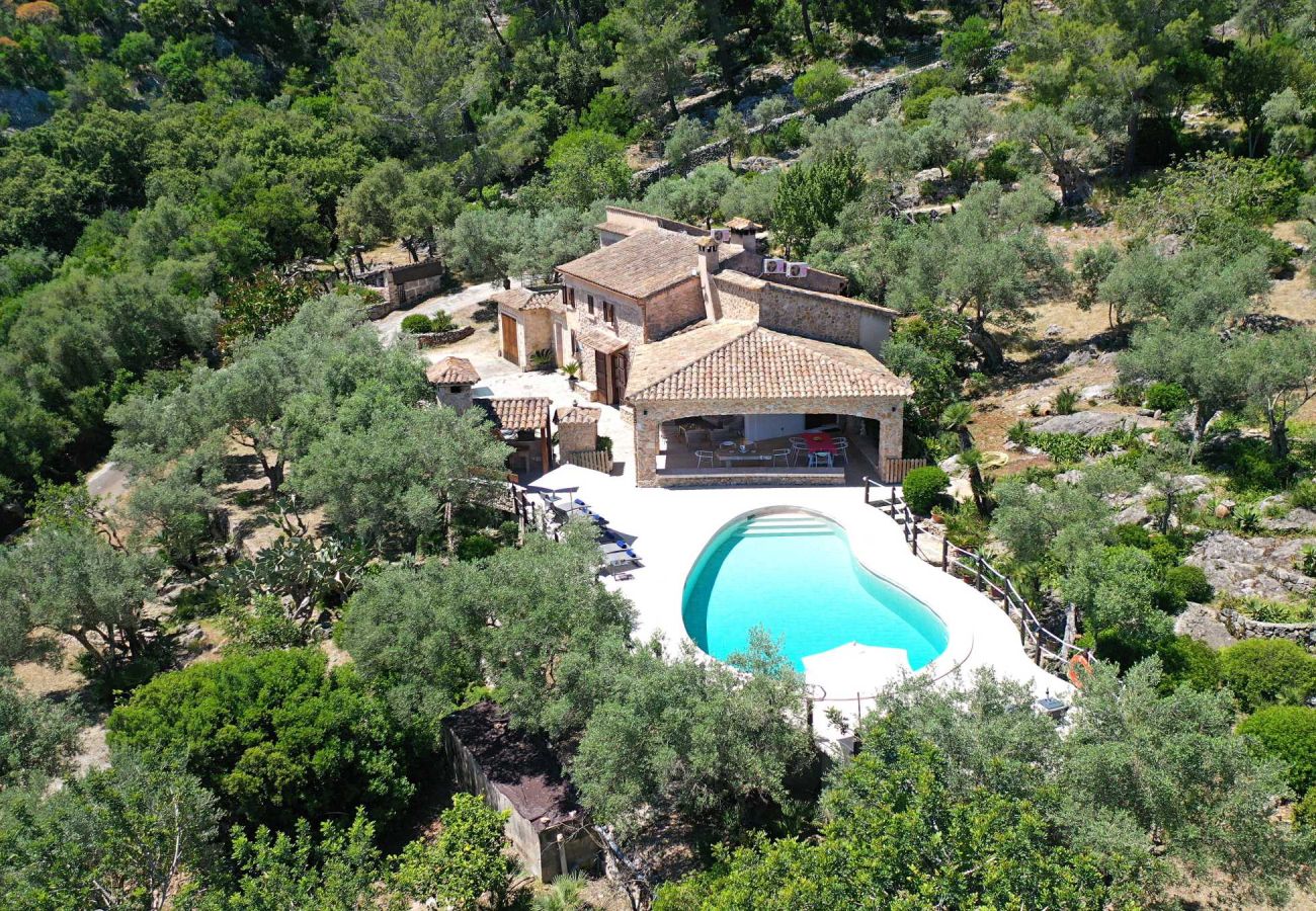 Villa in Pollensa - ALORDES. Tradition and views next to Pollensa