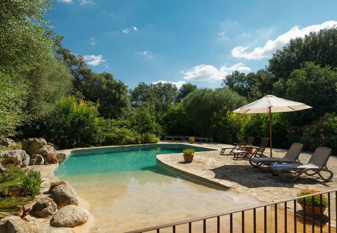 Villa in Buger - AMENGUAL. Character and taste close to Buger