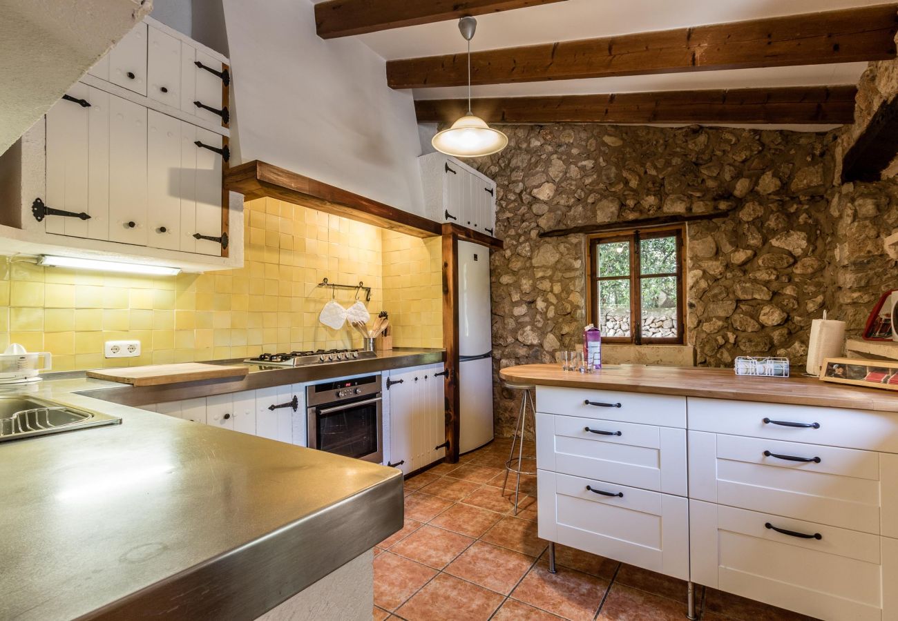 Villa in Buger - AMENGUAL. Character and taste close to Buger