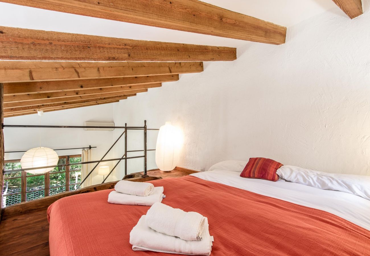 Villa in Buger - AMENGUAL. Character and taste close to Buger