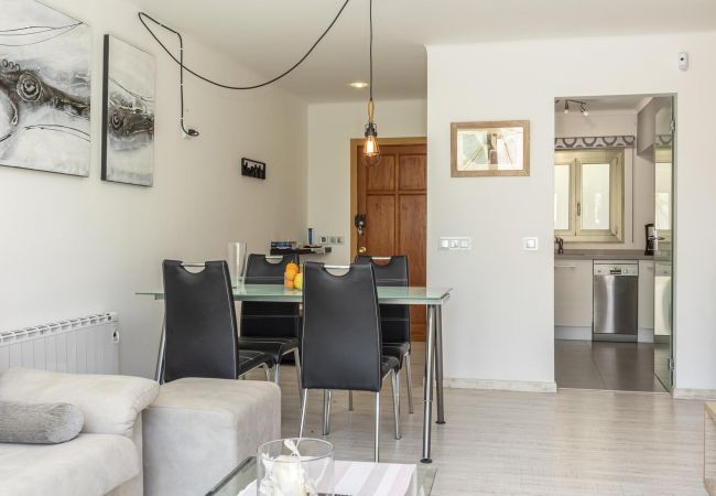 Apartment in Puerto Pollensa - FRANCISCA. Apartment in residentail area near The beach.