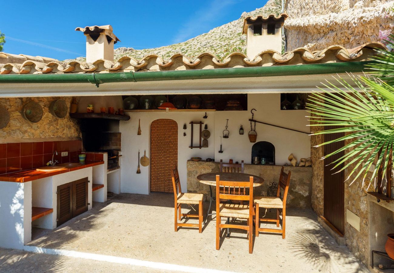 Villa in Puerto Pollensa - PIEDRA. Surrounded by nature, but close to Pto. Pollensa