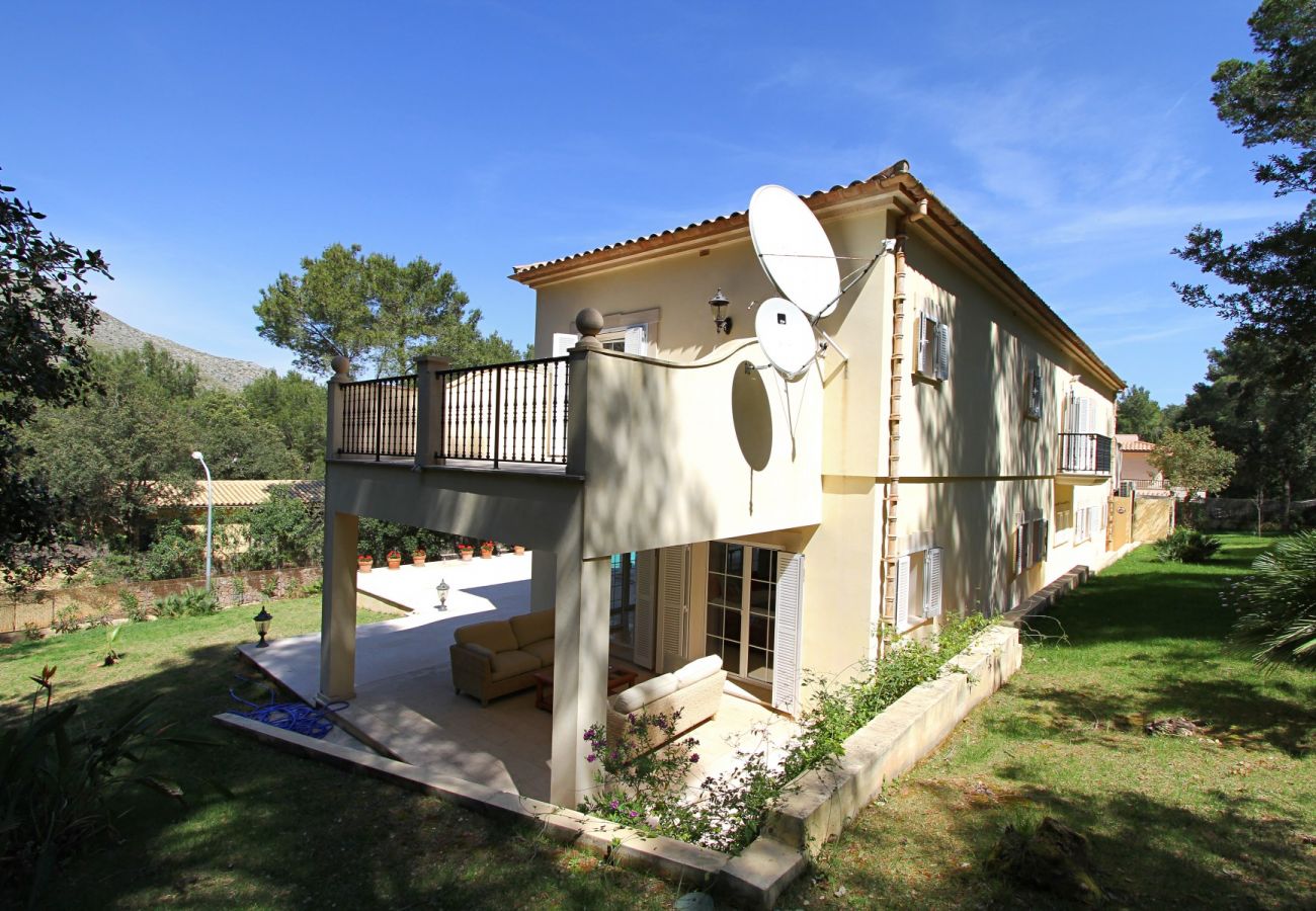 Villa in Pollensa - Casa Gotmar 132 is a luxury holiday villa in Puerto Pollensa, Mallorca with a private swimming pool