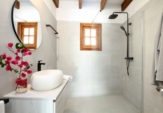 Villa in Pollensa - JAUME RAMONA. Stunning newly renovated villa in a formidable setting