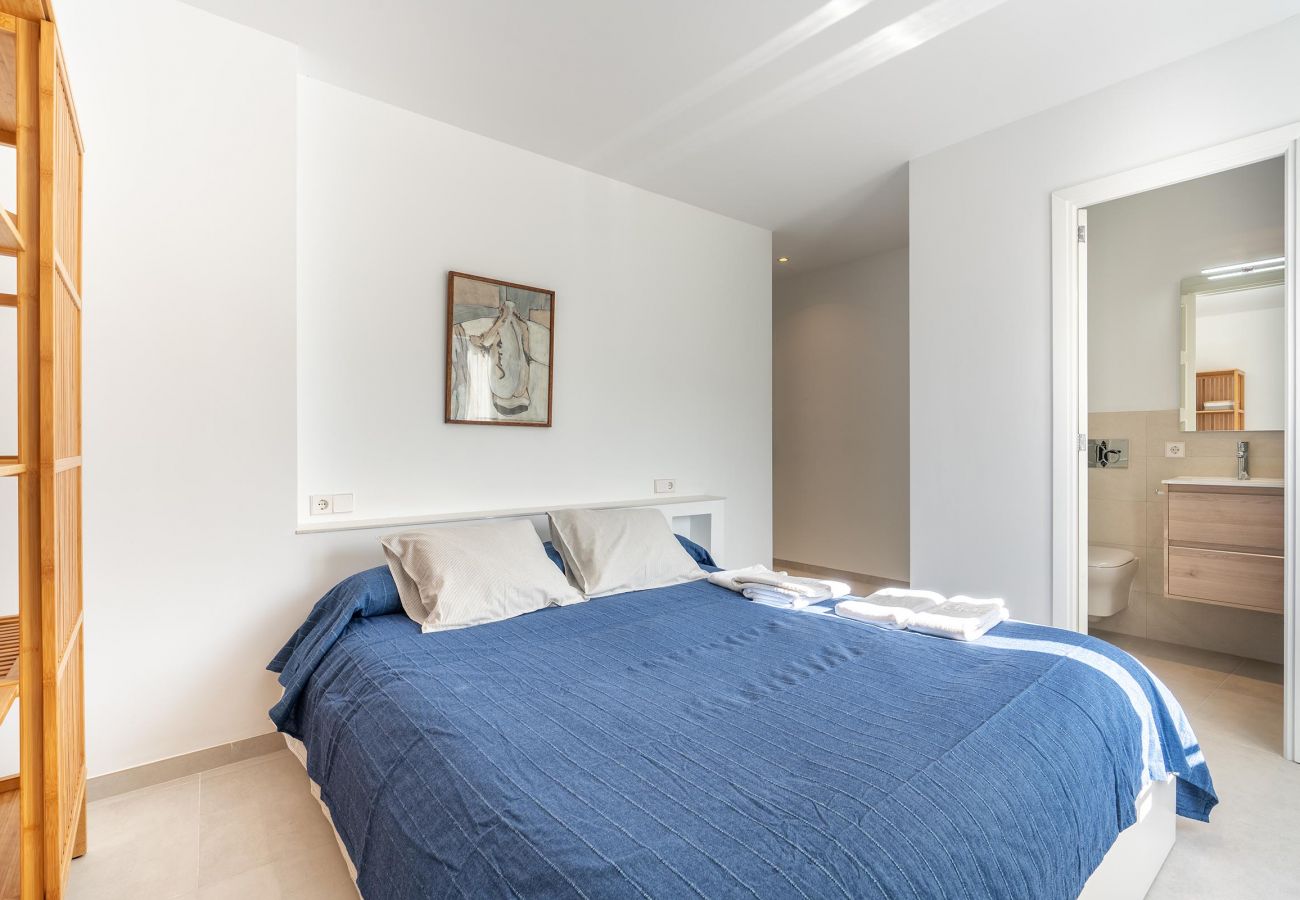Villa in Cala San Vicente - GUILLEM. Lovely house 150 meters from the beach