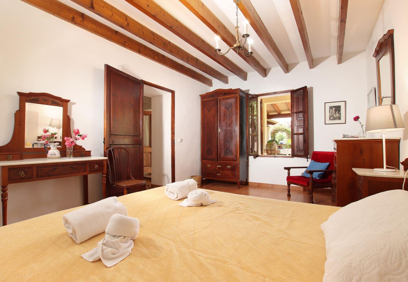 Villa in Pollensa - PANADA. Huge covered barbecue and less than 300 m from the supermarket
