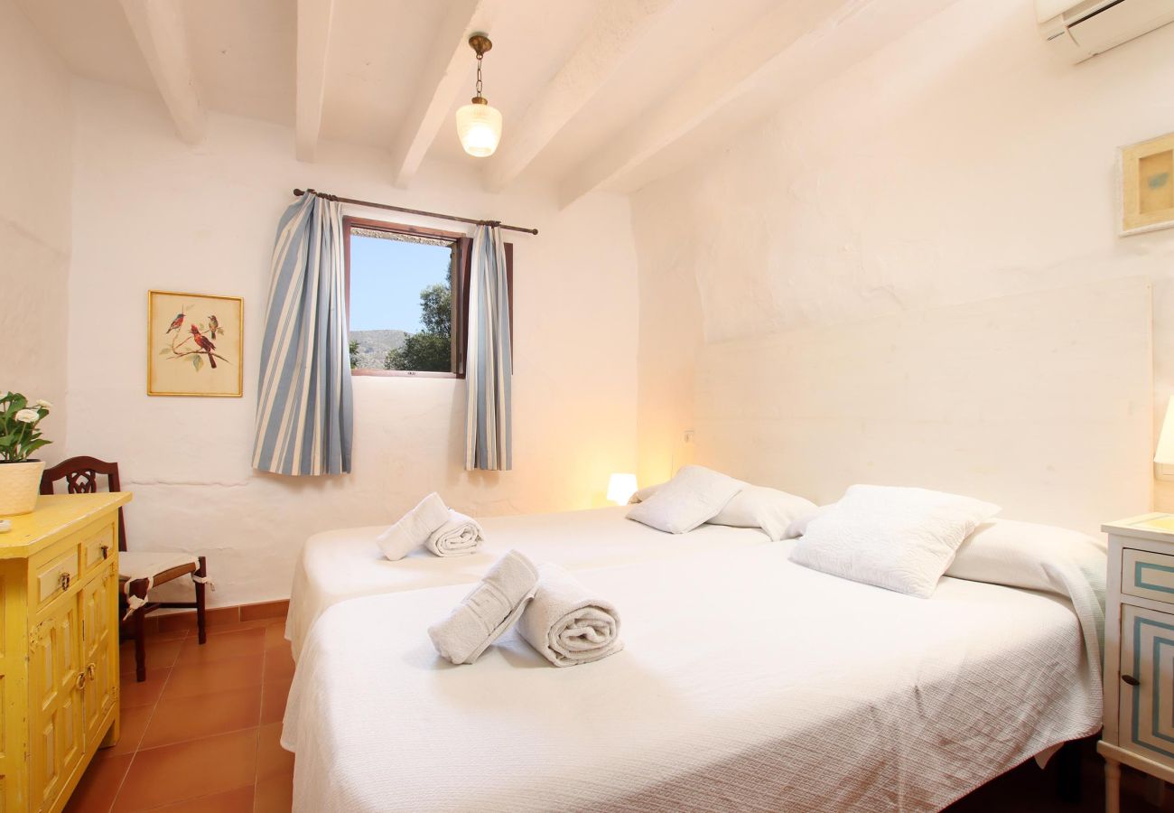 Villa in Pollensa - PANADA. Huge covered barbecue and less than 300 m from the supermarket