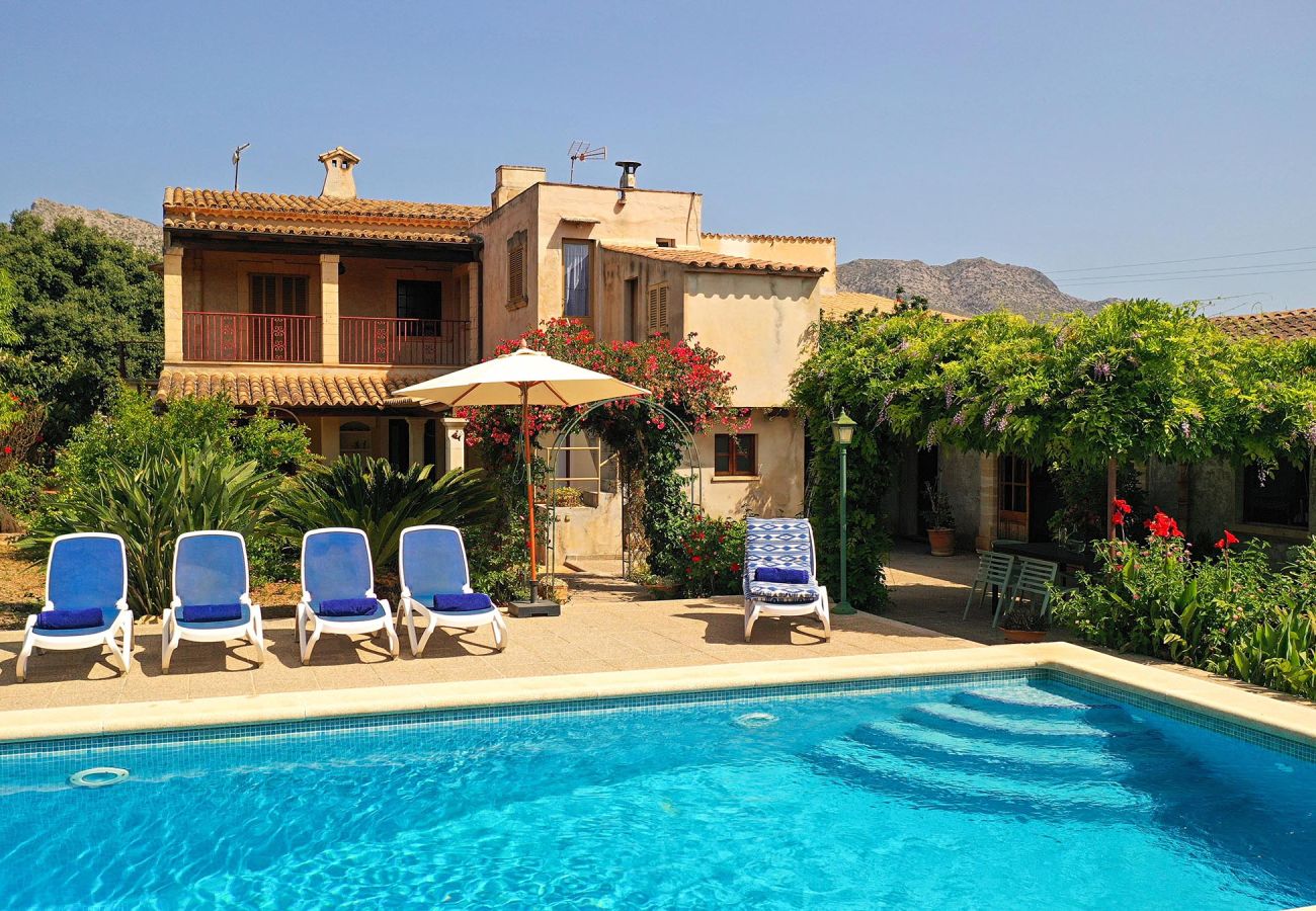 Villa in Pollensa - PANADA. Huge covered barbecue and less than 300 m from the supermarket