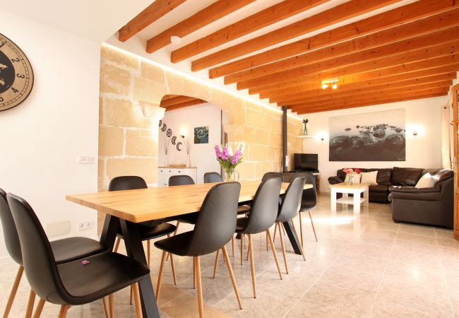 Villa in Pollensa - LLORENS (IVANA).  5 bedroom villa to enjoy with family and friends