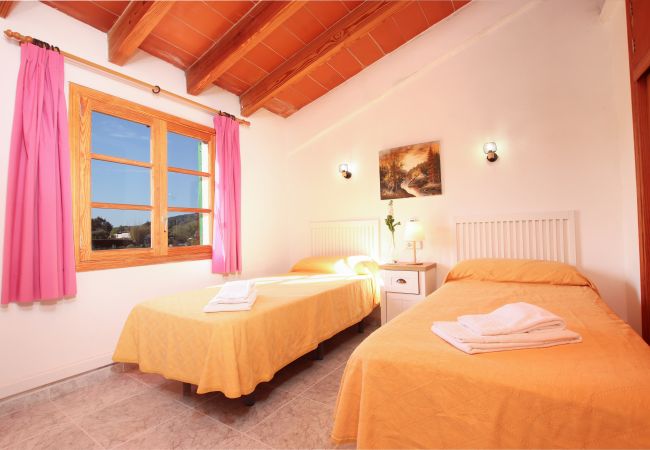 Villa in Pollensa - LLORENS (IVANA).  5 bedroom villa to enjoy with family and friends