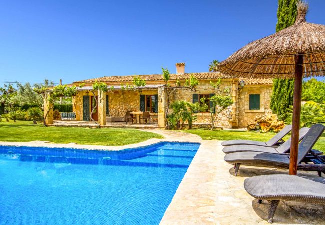 Villa/Dettached house in Pollensa - ROIG. Haven of peace in a traditional environment
