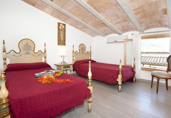 Villa in Pollensa - LLOBINER. Perfect location! A country villa without leaving Pollensa Villa in Pollensa - LLOBINER. Perfect location! A country villa without leaving Pollensa