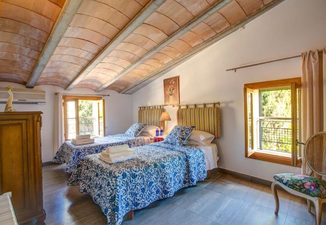 Villa in Pollensa - LLOBINER. Perfect location! A country villa without leaving Pollensa Villa in Pollensa - LLOBINER. Perfect location! A country villa without leaving Pollensa