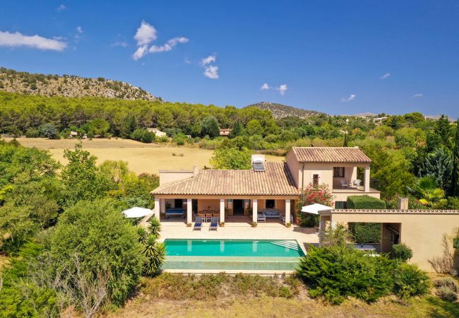 Villa in Pollensa - MARES. Stunning villa. A great choice