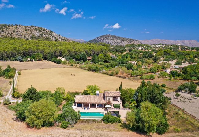 Villa in Pollensa - MARES. Stunning villa. A great choice