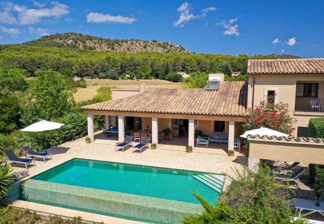 Villa in Pollensa - MARES. Stunning villa. A great choice