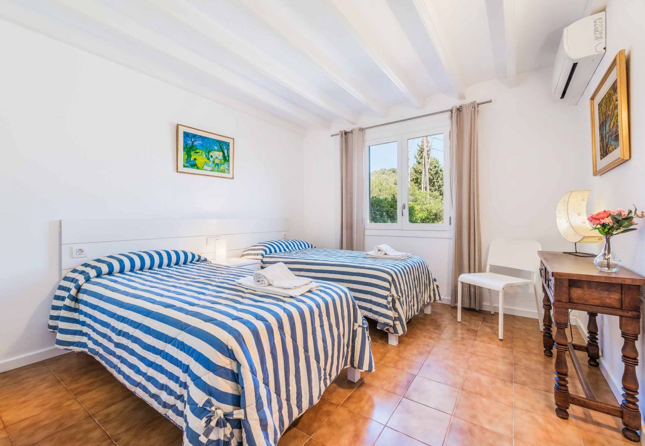 Villa in Pollensa - PATRICIA. Impressive garden to enjoy with the family