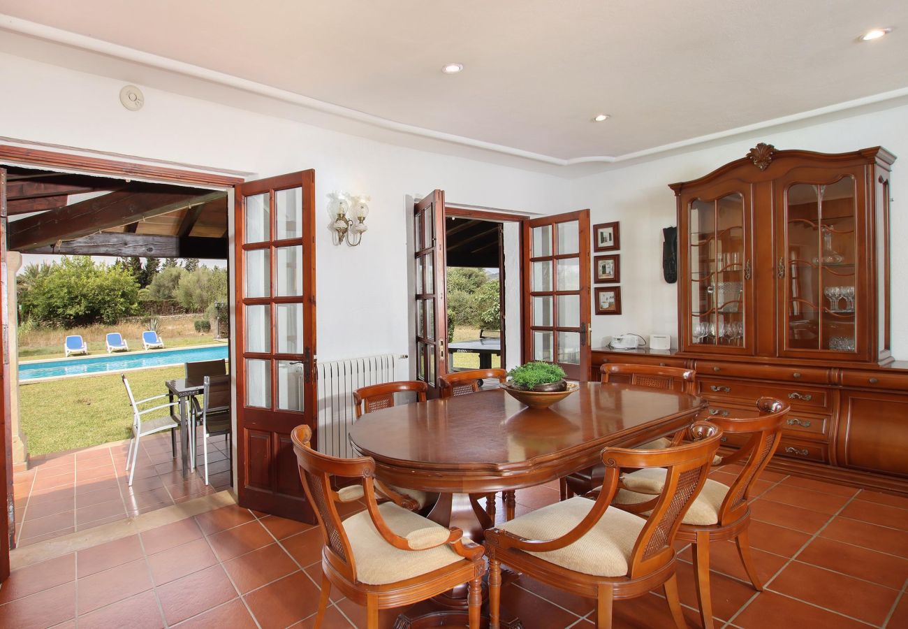 Villa in Pollensa - COLLET VELL. Lovely stone-clad villa with large garden