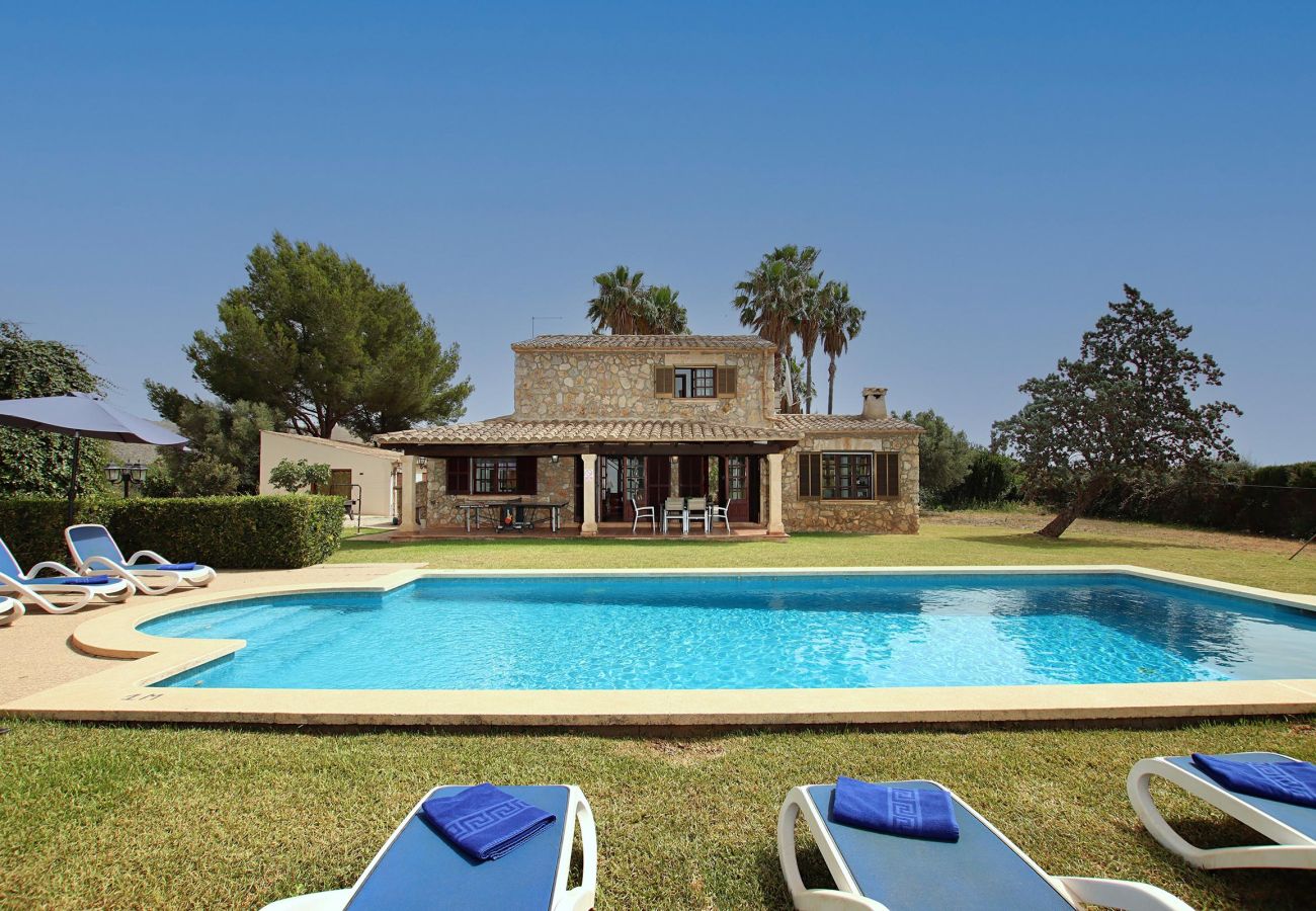 Villa in Pollensa - COLLET VELL. Lovely stone-clad villa with large garden