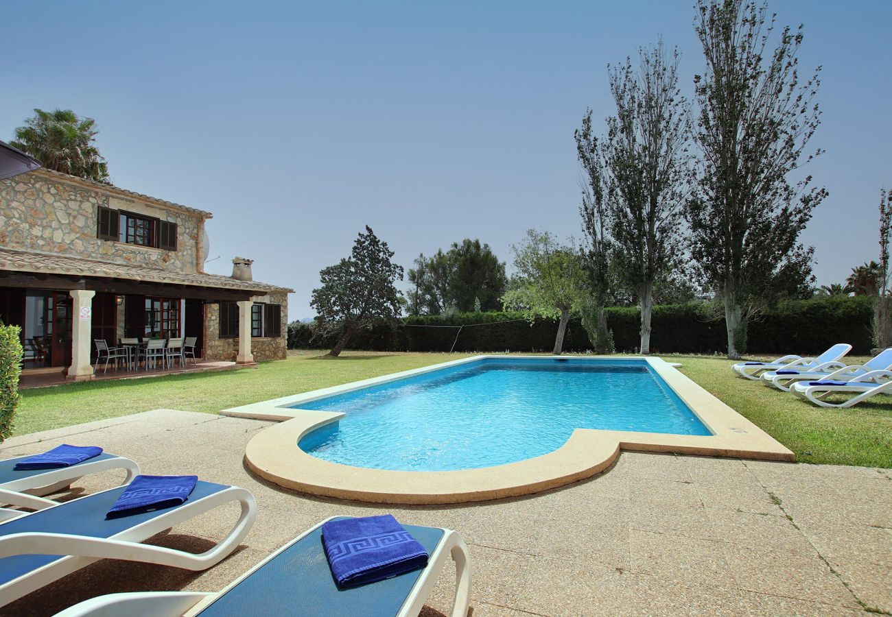 Villa in Pollensa - COLLET VELL. Lovely stone-clad villa with large garden