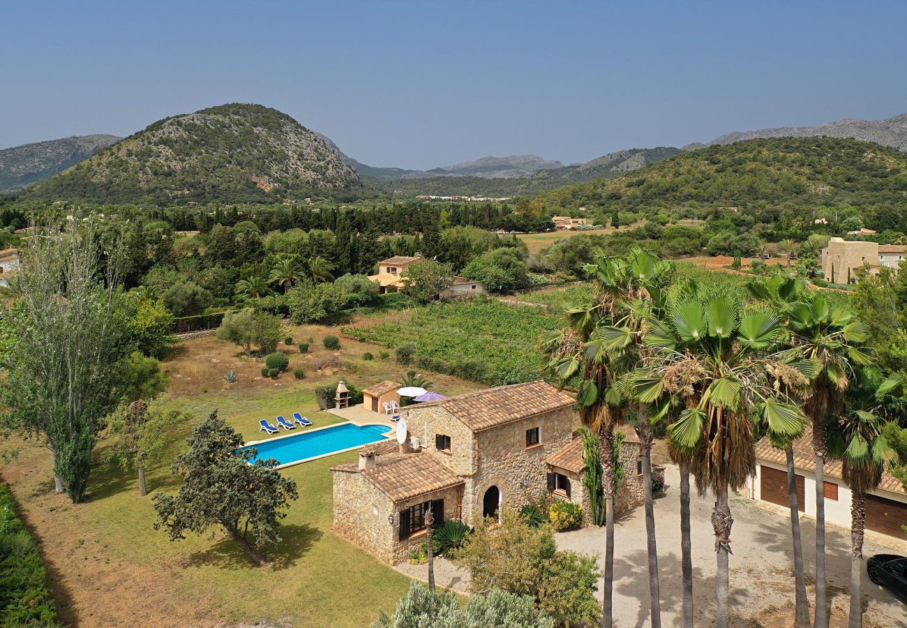 Villa in Pollensa - COLLET VELL. Lovely stone-clad villa with large garden