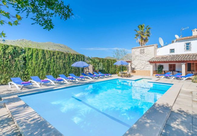 Villa in Puerto Pollensa - PALMERA. 6 bedroom villa a very short drive to Pto. Pollensa