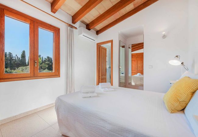 Villa in Puerto Pollensa - PALMERA. 6 bedroom villa a very short drive to Pto. Pollensa Villa in Puerto Pollensa - PALMERA. 6 bedroom villa a very short drive to Pto. Pollensa