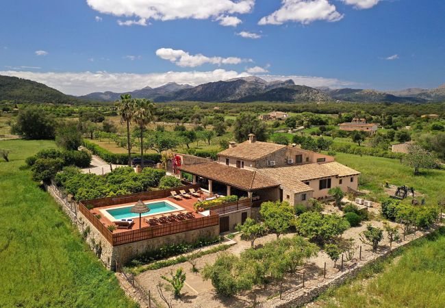 Villa in Pollensa - SOU.   6-Bedroom Mallorca Oasis. Superb in every way Villa in Pollensa - SOU.   6-Bedroom Mallorca Oasis. Superb in every way