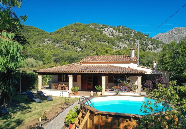 Villa/Dettached house in Pollensa - TONINA, small villa with pool near the town