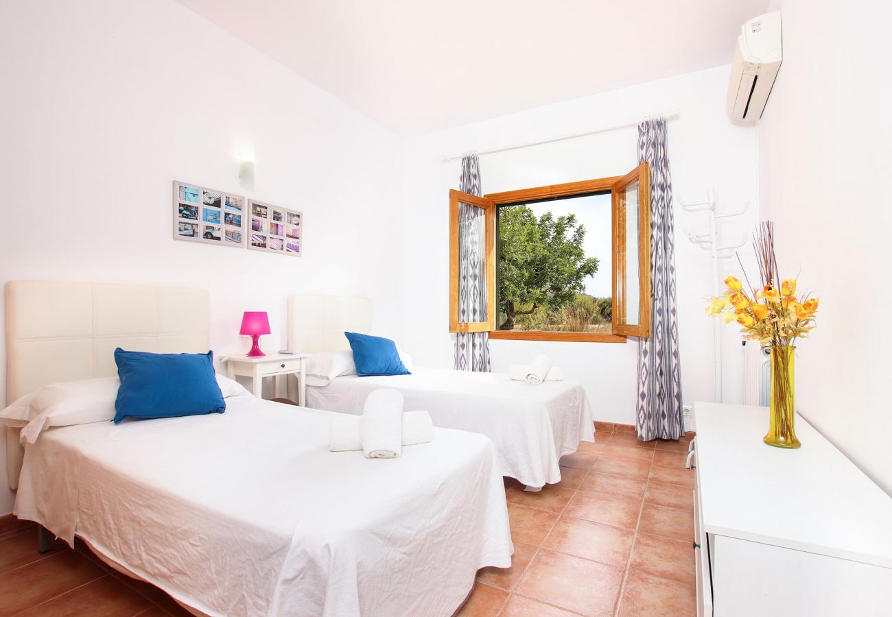 Villa in Pollensa - PUNTA COLET. Large pool and spacious garden for endless fun
