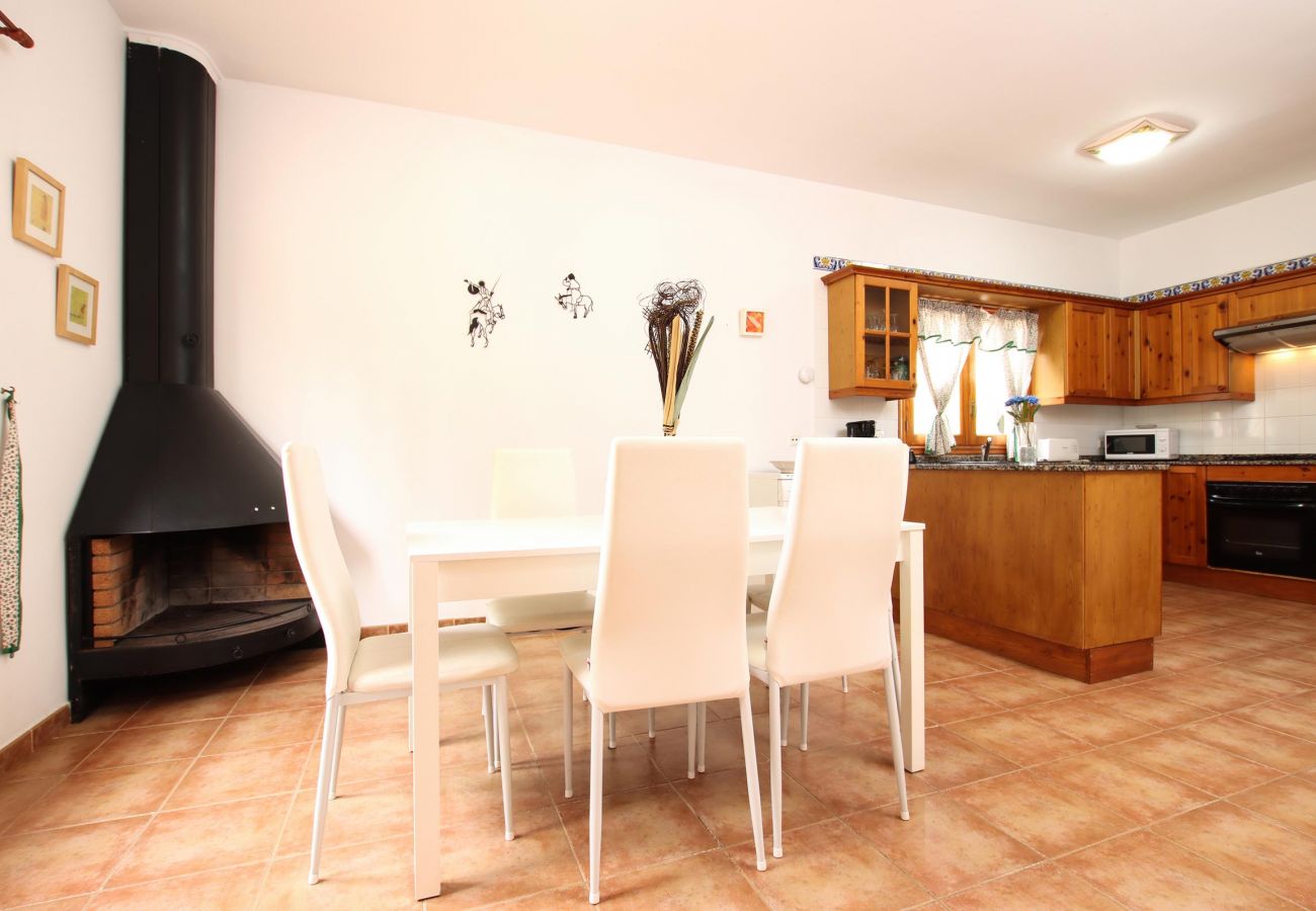 Villa in Pollensa - PUNTA COLET. Large pool and spacious garden for endless fun