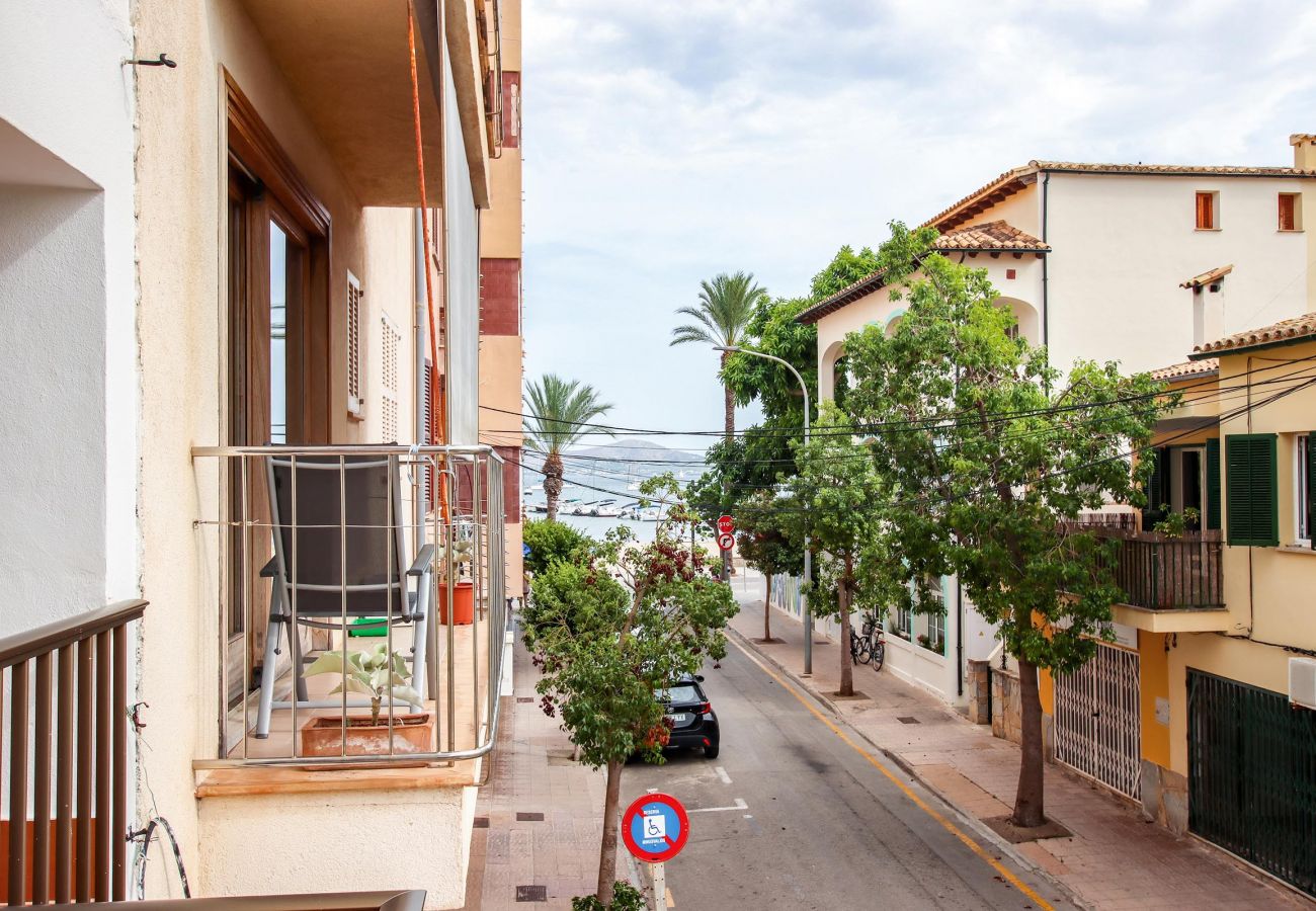 Apartment in Puerto Pollensa - RIERES. Modern apartment near the beach.