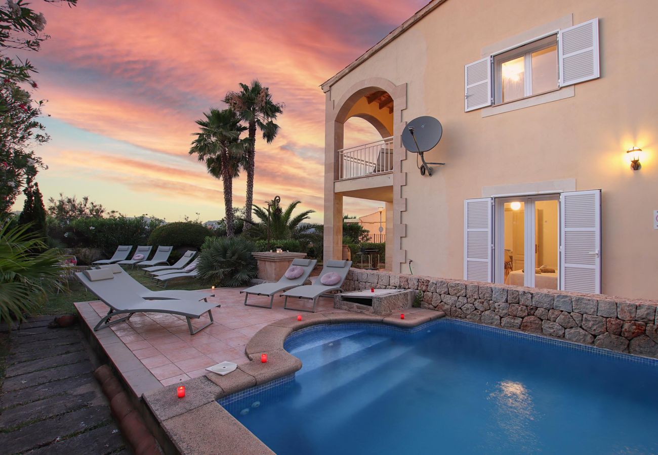 Villa in Alcudia - AMOROS. Beautiful villa with superb sea views