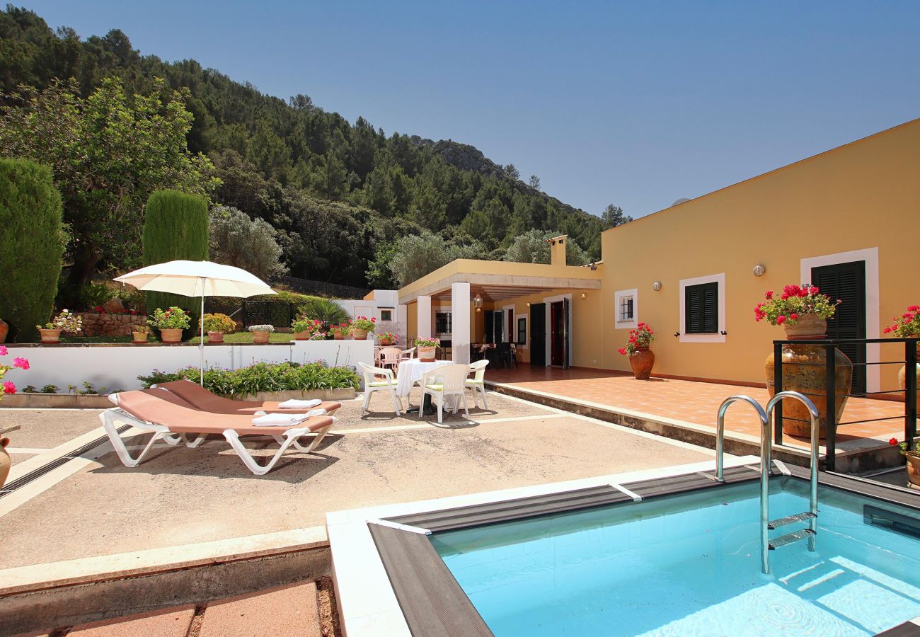 Villa in Pollensa - TIRANA. Welcoming villa midway to Pollensa, Puerto Pollensa and Cala San Vicente