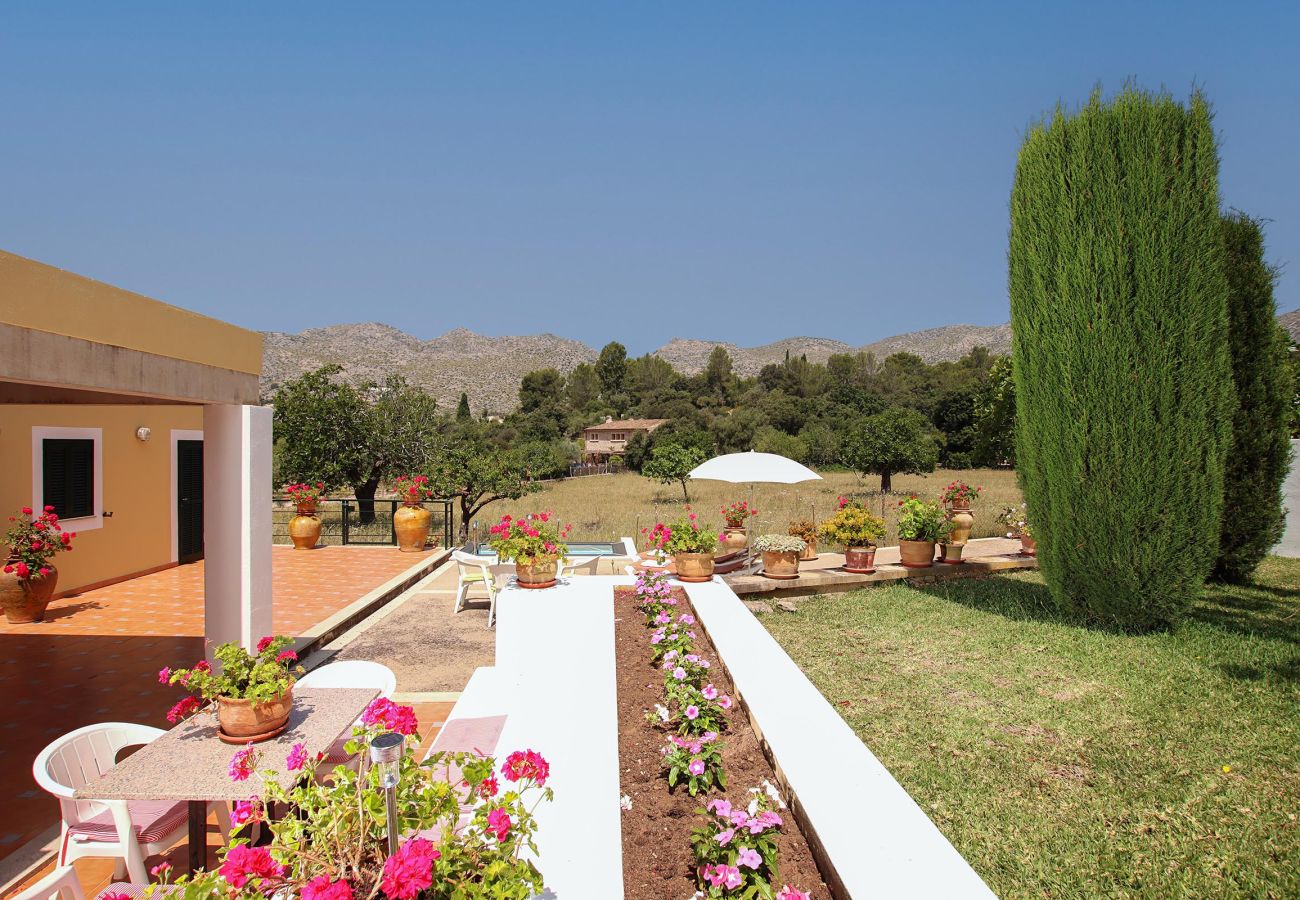 Villa in Pollensa - TIRANA. Welcoming villa midway to Pollensa, Puerto Pollensa and Cala San Vicente