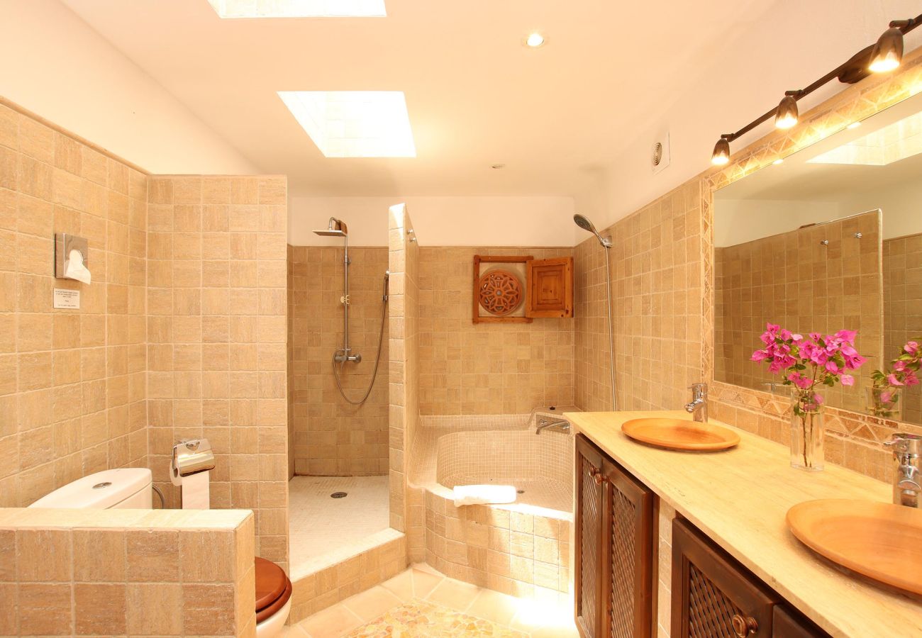 Villa in Pollensa - JACOBUS. A traditional Majorcan paradise with an impressive pool