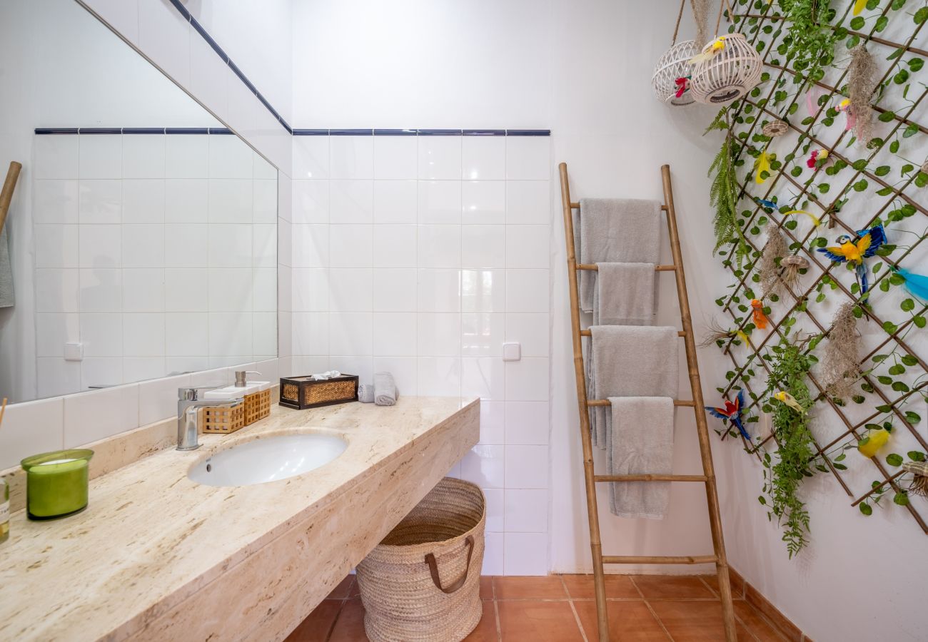 Villa in Buger - Atenas, nice villa near Buger