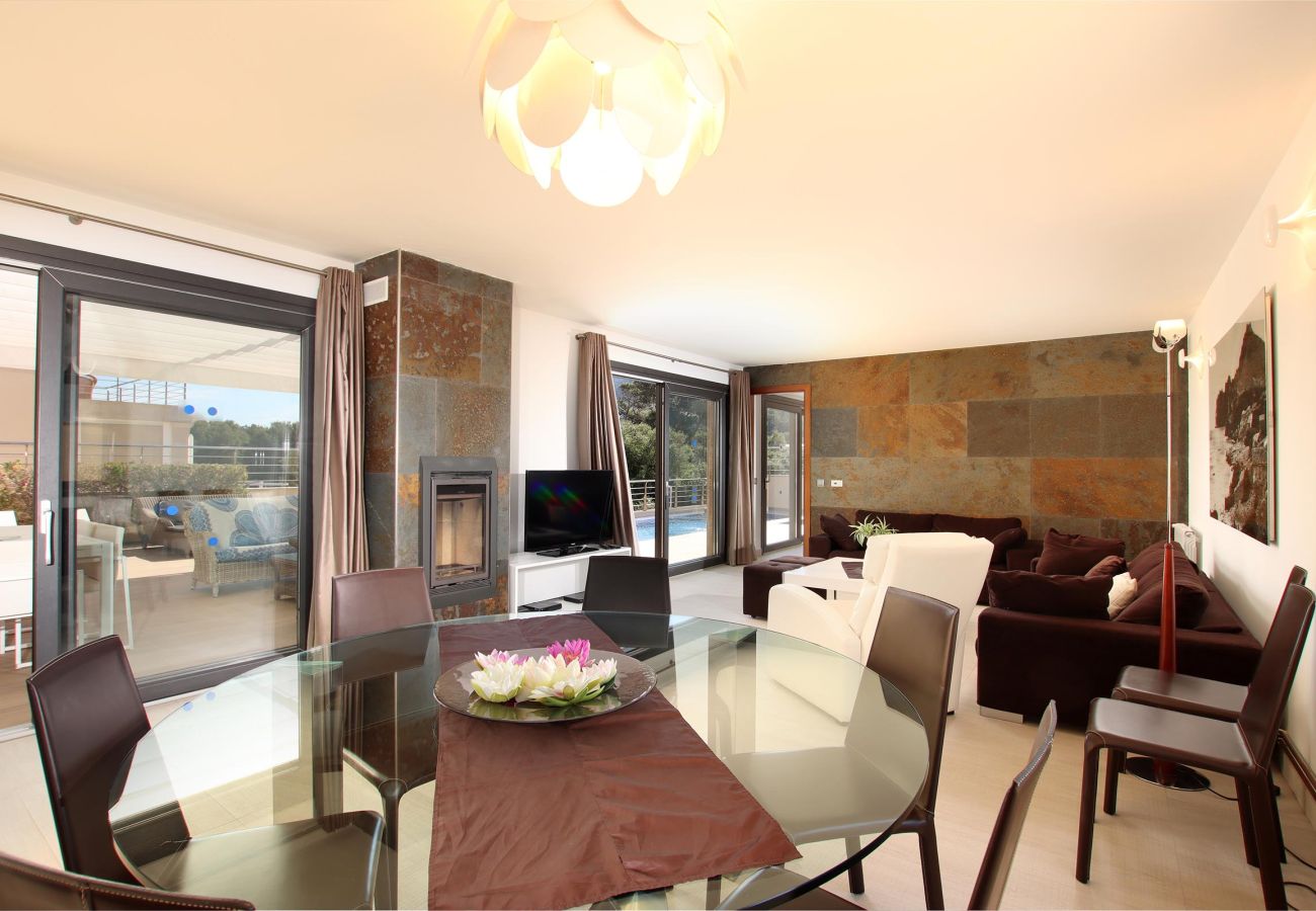 Villa in Cala Sant Vicenç - CAVALL , beautiful villa in the heart of Cala Sant Vicenç